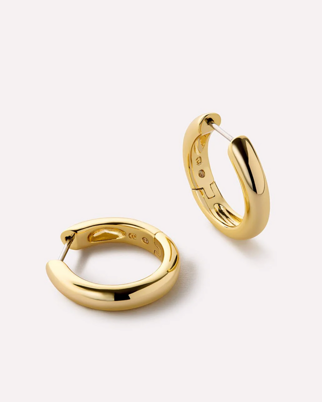 Giulia Hoop Earrings
